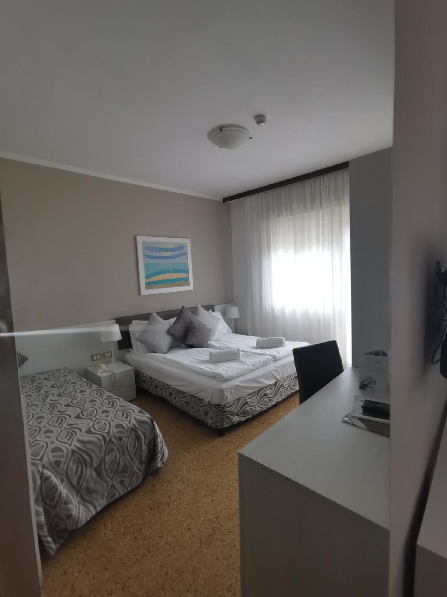 Astoria 3*