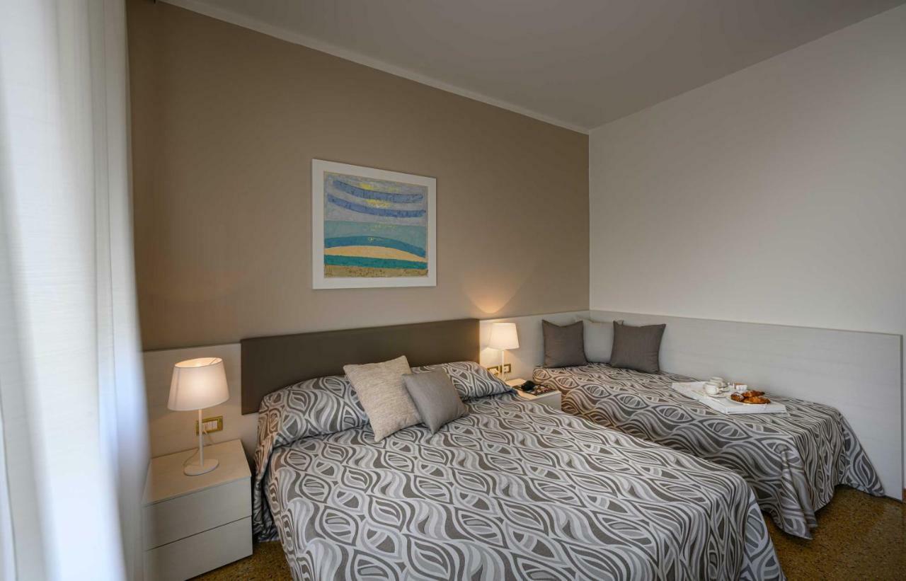 Astoria 3*
